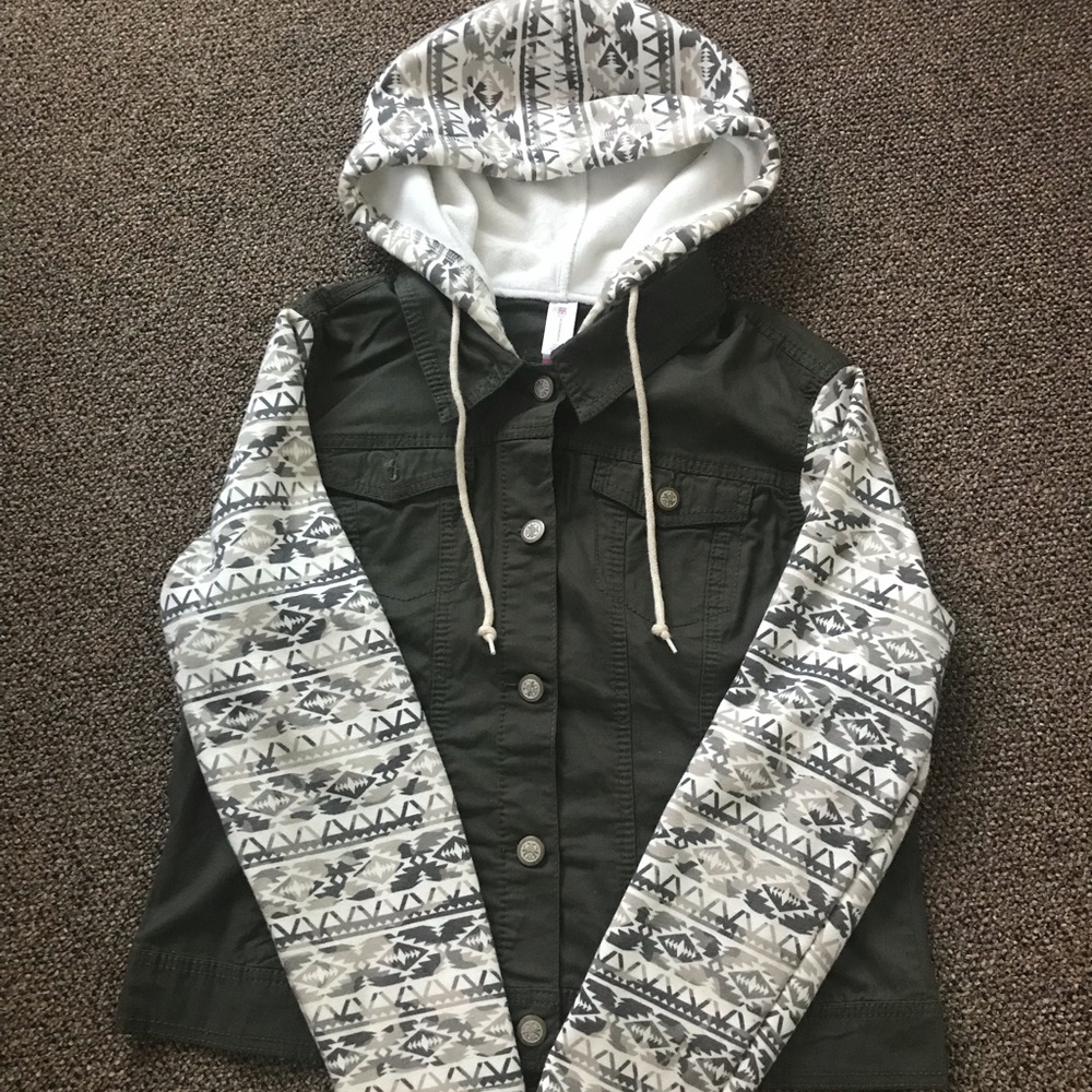 Cute denim jacket with designs